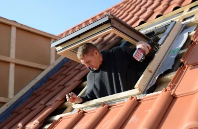 Pose de fenêtres de toit Velux à Guémappe
